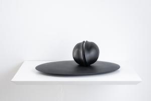  Silvano Rubino
Il titolo che non si può dare, 2019, vetro massiccio e vetro soffiato, 37x27x13 cm c.ca